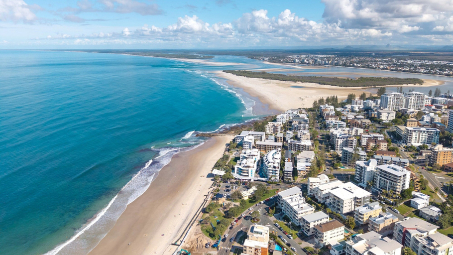 View from property 4, Beachside 3-bed Apartment With Ocean Views, Caloundra - Caloundra S.