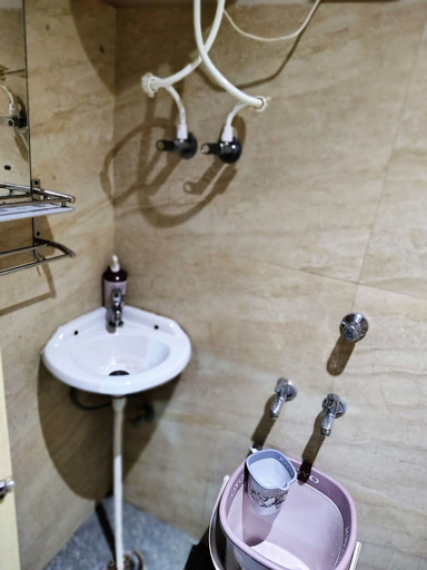 Bathroom 3, Hotel Pratap, Etawah