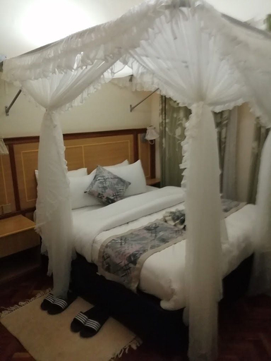Bedroom 3, Palmera Gardens Hotel Murang'a, Kiharu