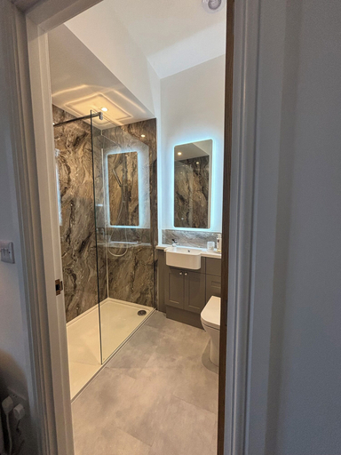 Bathroom 3, Braithwaite House Rooms, Cumbria
