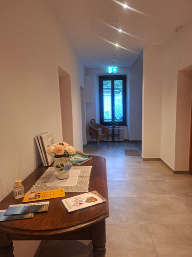Others 5, Castello Osteria & Pizzeria, Vallemaggia