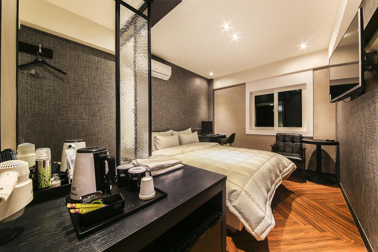 Bedroom, Hotel CoCo, Dong