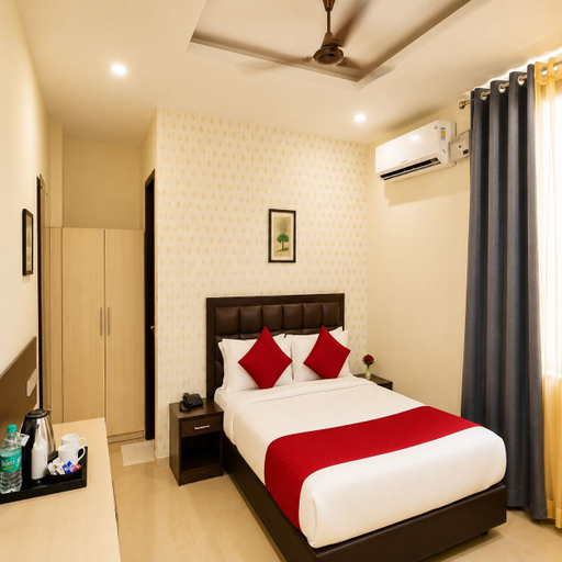 Room 4, Crestmont Nirvana, Delhi