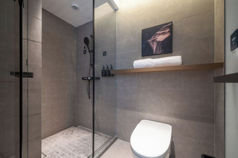 Bathroom 4, Atour Hotel Dalian Xinghai Square, Dalian