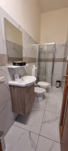 Bathroom 4, Keira house Napoli CUP, Napoli