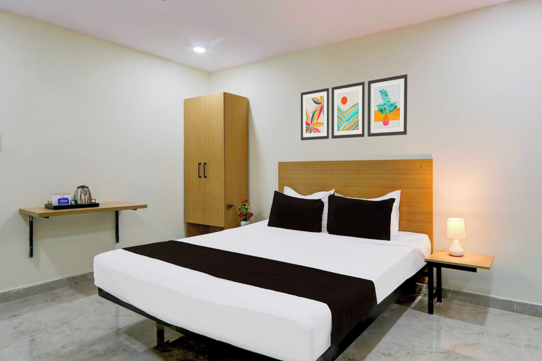 Room 5, Townhouse Oak Nizampet X Bus Terminal, Ranga Reddy