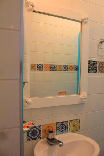 Bathroom 4, Canto das Laranjeiras Tombo, Guarujá