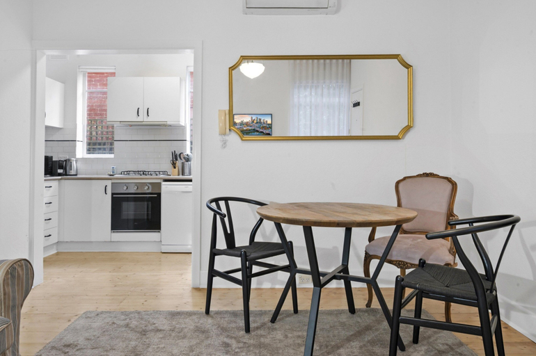 Dining 4, Poolside Art Deco Apartment in St Kilda West, Melbourne