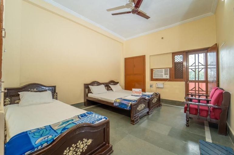 Room 4, Omji Ashram - Udasin Sangat Rishi, Faizabad
