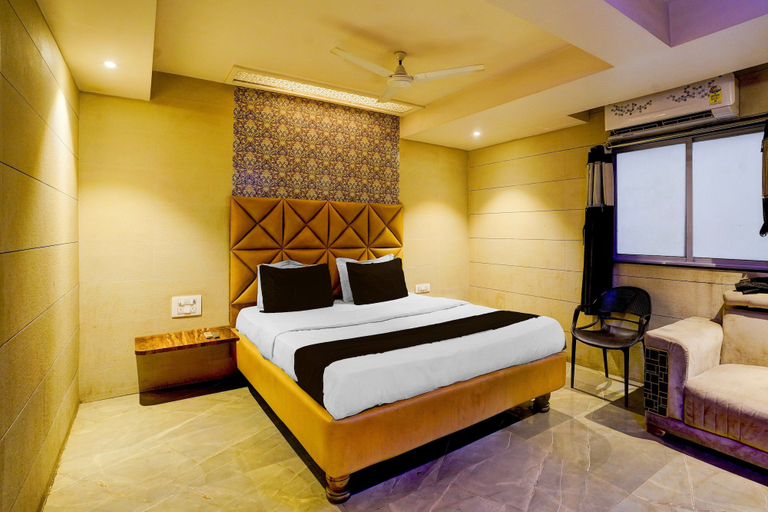 Room 4, Hotel Diana Palace Ulhasnagar, Thane