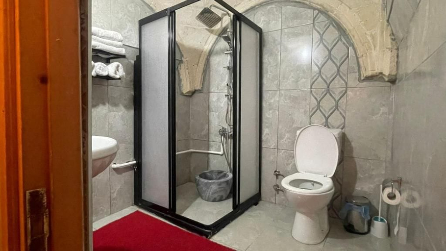 Bathroom, TARİHİ HAN KONUK EVİ, Merkez