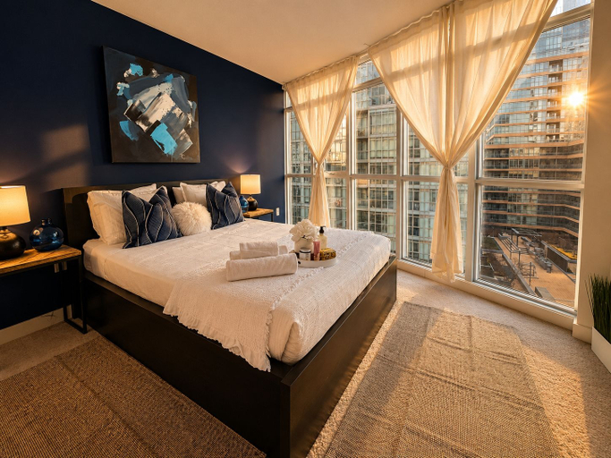 Room 2, The Sterling Horizon Downtown, Toronto