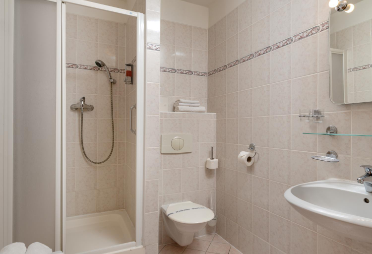 Bathroom, Hotel Paris, Cheb