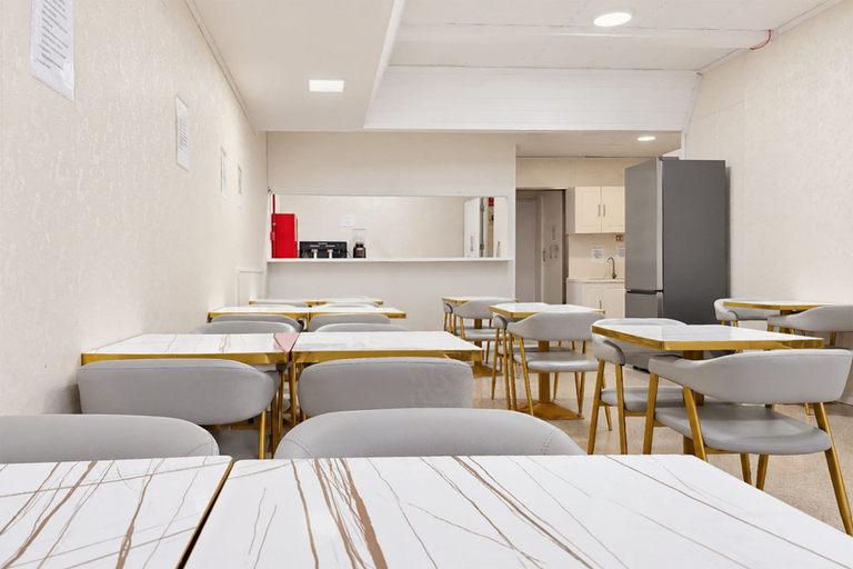 Dining 4, MIN HOSTEL CAPSULES, Madrid