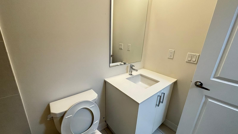 Bathroom 3, RH Executive Stay, York