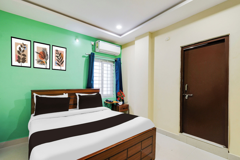 Bedroom 2, Super Townhouse Hitech City Madhapur, Hyderabad