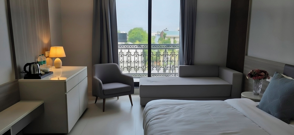 Room 3, Vareniyam, Nainital