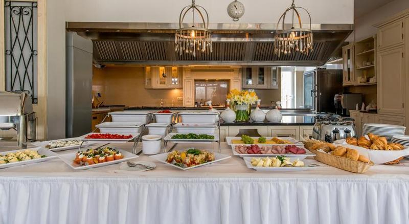 Food & Drinks 4, Riviera Resort Modlin Airport, Legionowo