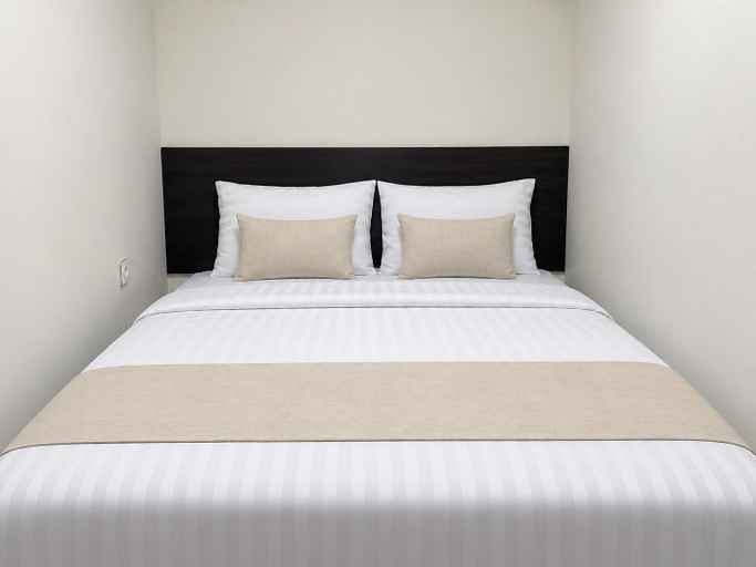 Room 3, Collection O near Transmall Padang, Padang
