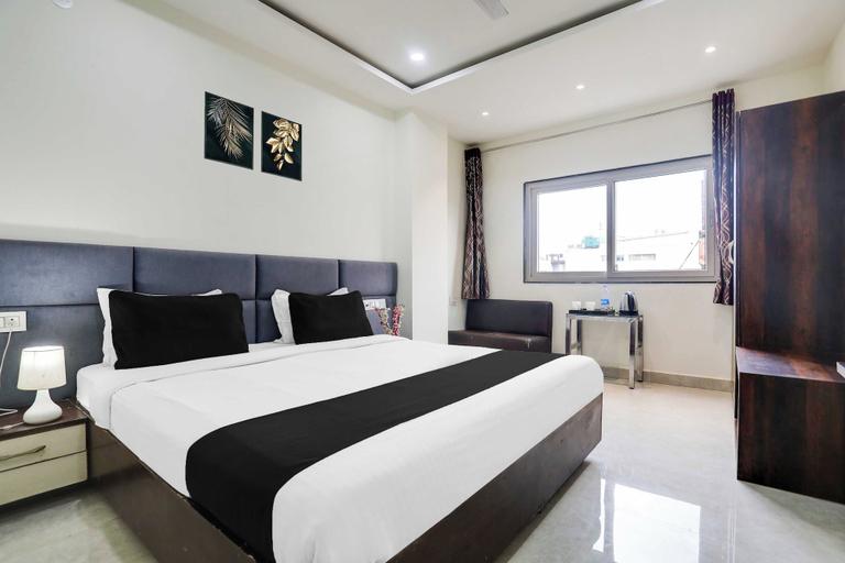 Room 4, Townhouse Bhopal DB City Mall, Bhopal