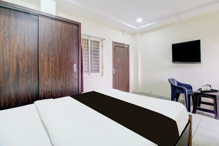 Bedroom 4, Hotel O Ramavarapadu Near PVR Icon, Krishna