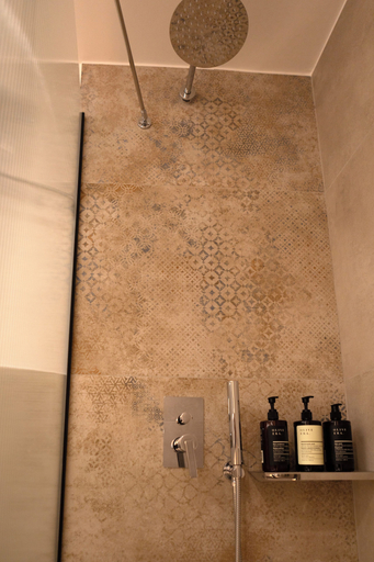 Bathroom 2, Aioliki Suites, Attica