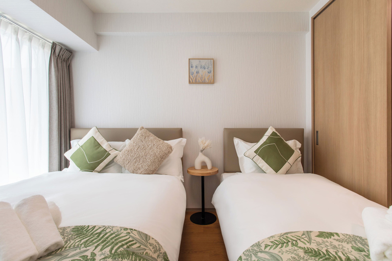 Bedroom 1, The Peak Shinsaibashi Jewel, Osaka