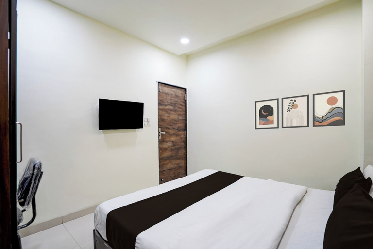 Room 3, Collection O Satya Sai Square, Indore