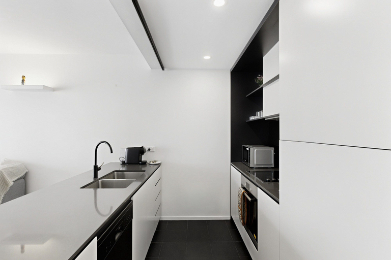 Private kitchen 4, Executive 2-bed Apartment Near Kingston Hub, Canberra