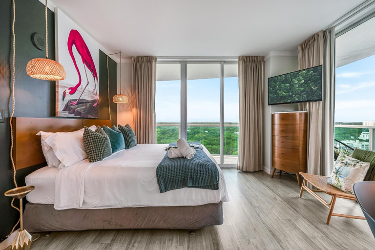 Interior 5, Bright 1BR in Coconut Grove King Bed, Views, Pool & Parking, Miami-Dade