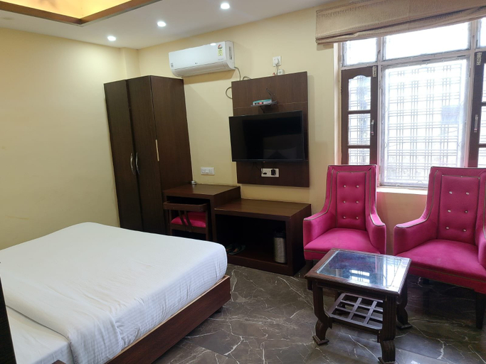 Room 4, Mix Grand Family Restaurant, Garhwal