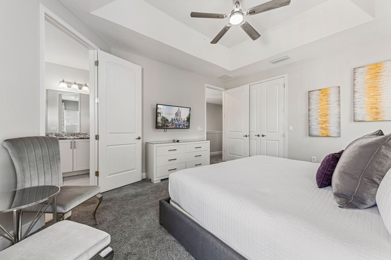 Room 2, Airy House With Private Pool in Encore, Osceola