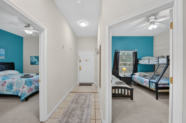 Room 3, 3BR Condo for 8 at Bahama Bay Resort, Polk