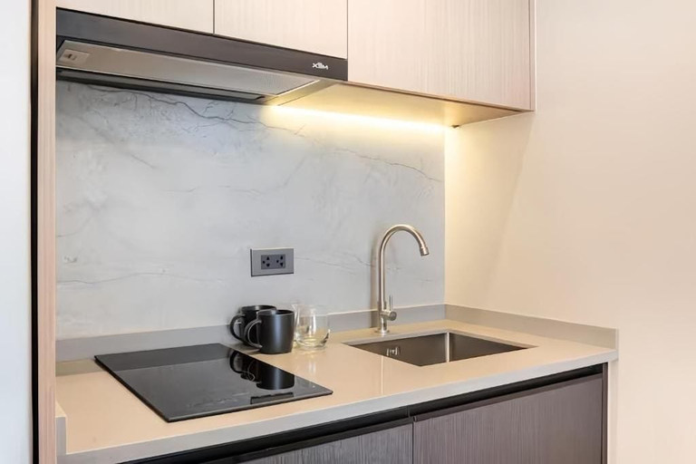 Private kitchen 5, Tierra Residences in Bangkok, Khlong Toey