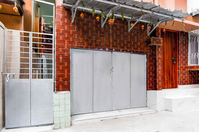 Property entrance, Collection O Kolkata Jadavpur University, South 24 Parganas