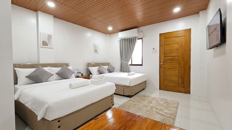 Room 5, JLF Inn, Daraga