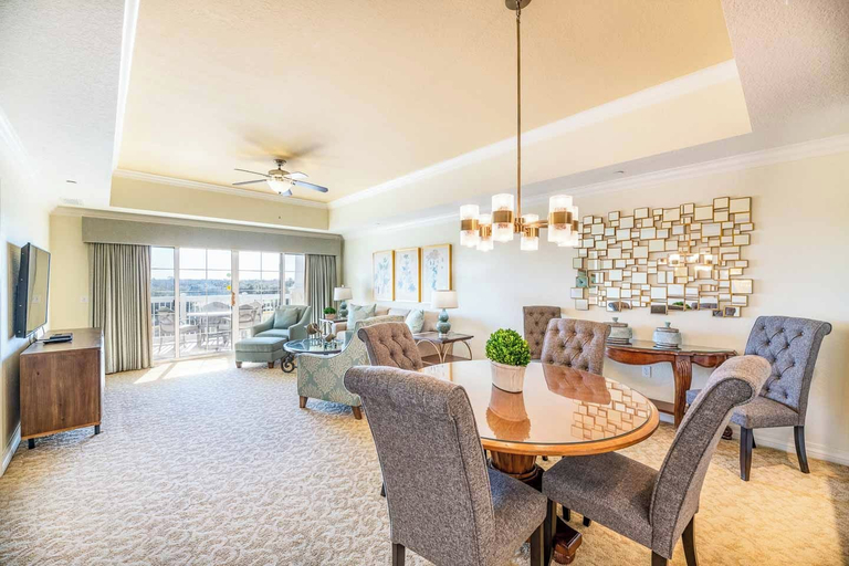 Room 4, Welcoming Condo With Golf Course Views at Reunion, Osceola