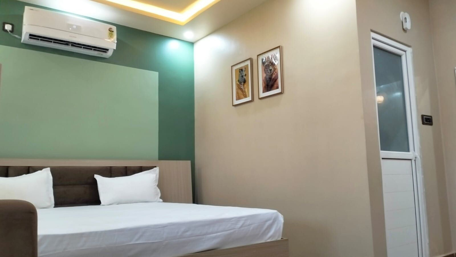 Room 5, THE AMARA GRAND, Muzaffarpur
