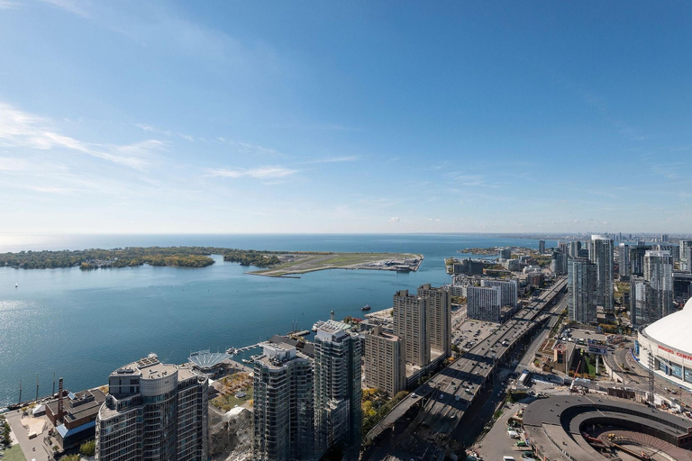 Aerial view, Skyline Suite Near CN Tower Downtown, Toronto