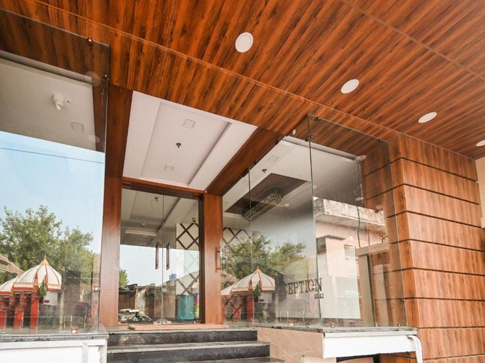 Others 3, Hotel Millenium, Lucknow