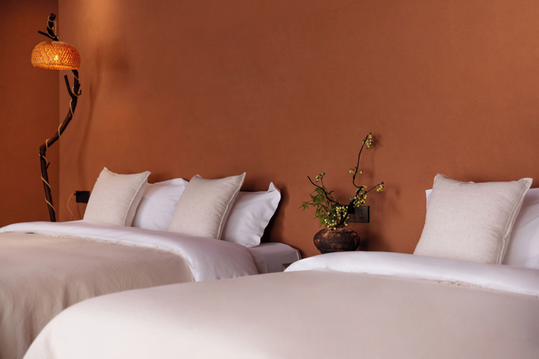 Room 4, Weihai Rongcheng Seagrass Manor, Weihai
