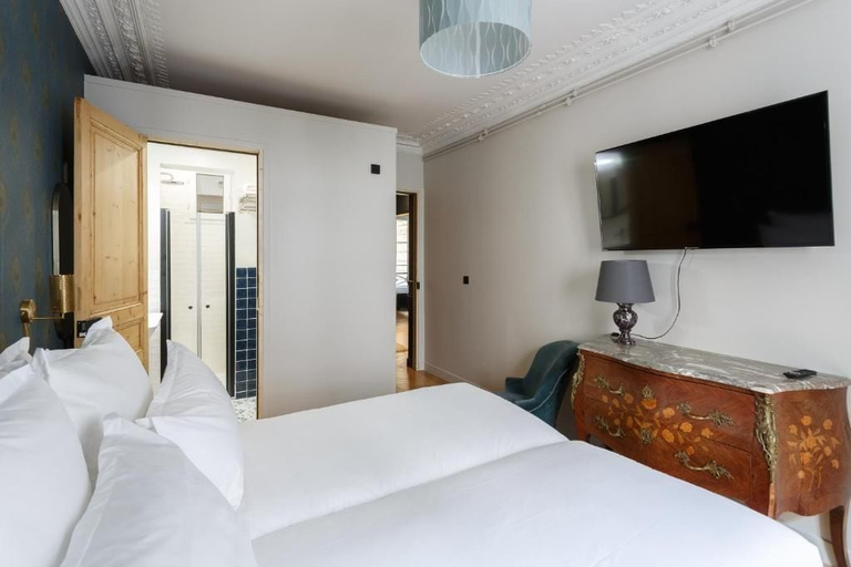 Room 3, PARIS GUEST HOME PROVENCE, Paris
