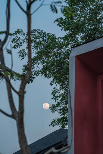 Exterior detail, XiyeSeclusionResortHotel, Xishuangbanna Dai