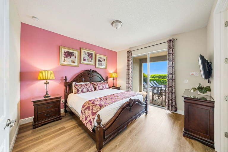 Room 2, 10br Encore Villa Private Pool & Spa Near Disney, Osceola
