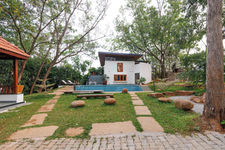 Garden 4, Valyria Estate Hilltop Pool Villa Bannerghatta, Bangalore