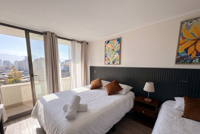 Room 5, Edificio Agustinas by Domus Travels, Santiago