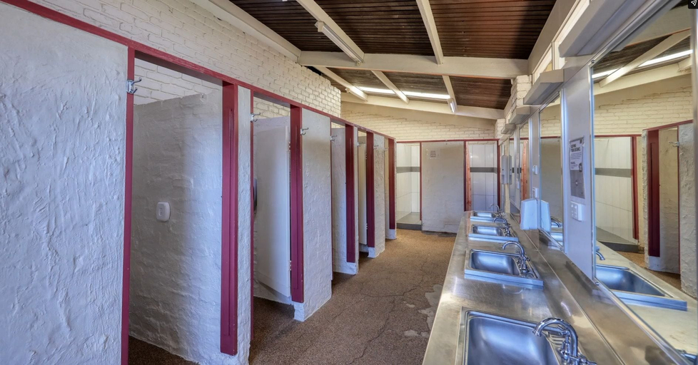 Bathroom 3, Swan Hill Lifestyle Park, Swan Hill - Central