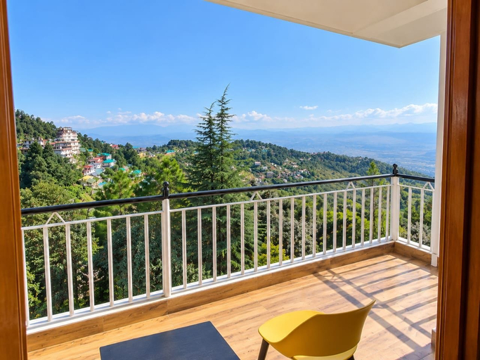 Property grounds 3, Patedor Retreat, Kangra