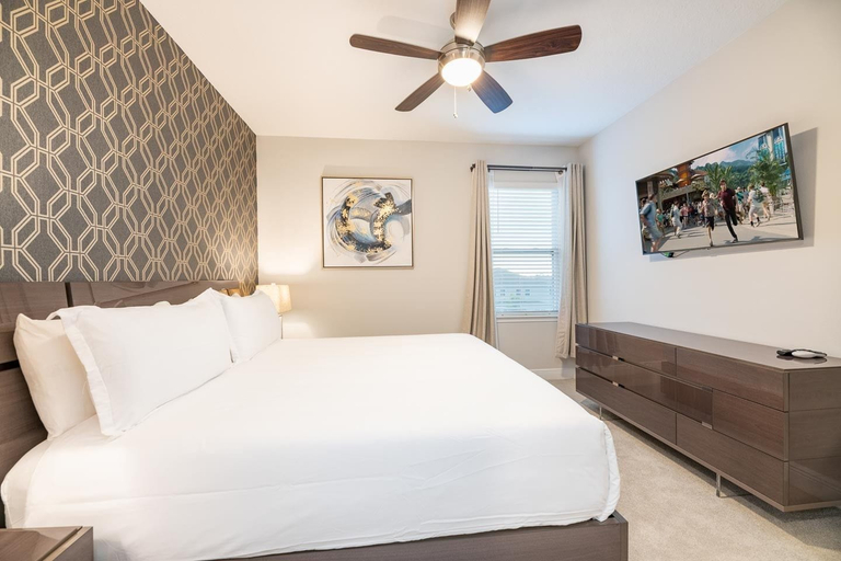 Room 3, Encore Villa Near Disney: Pool, Theater, Spa, Osceola