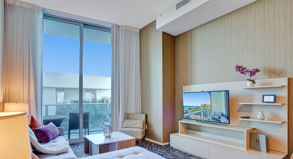 Room 3, Cozy Apartment -balcony Beachfront Resort, Broward